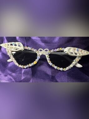 Beaded Pearl & Crystal Embellished Women's Sunglasses - White